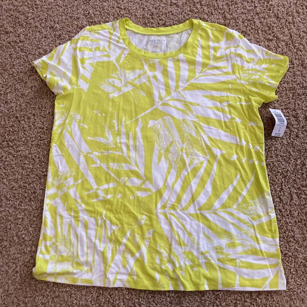 New Floral  PERFECT SUPER SOFT CREW NECK SHORT SLEEVE TEE Size 0